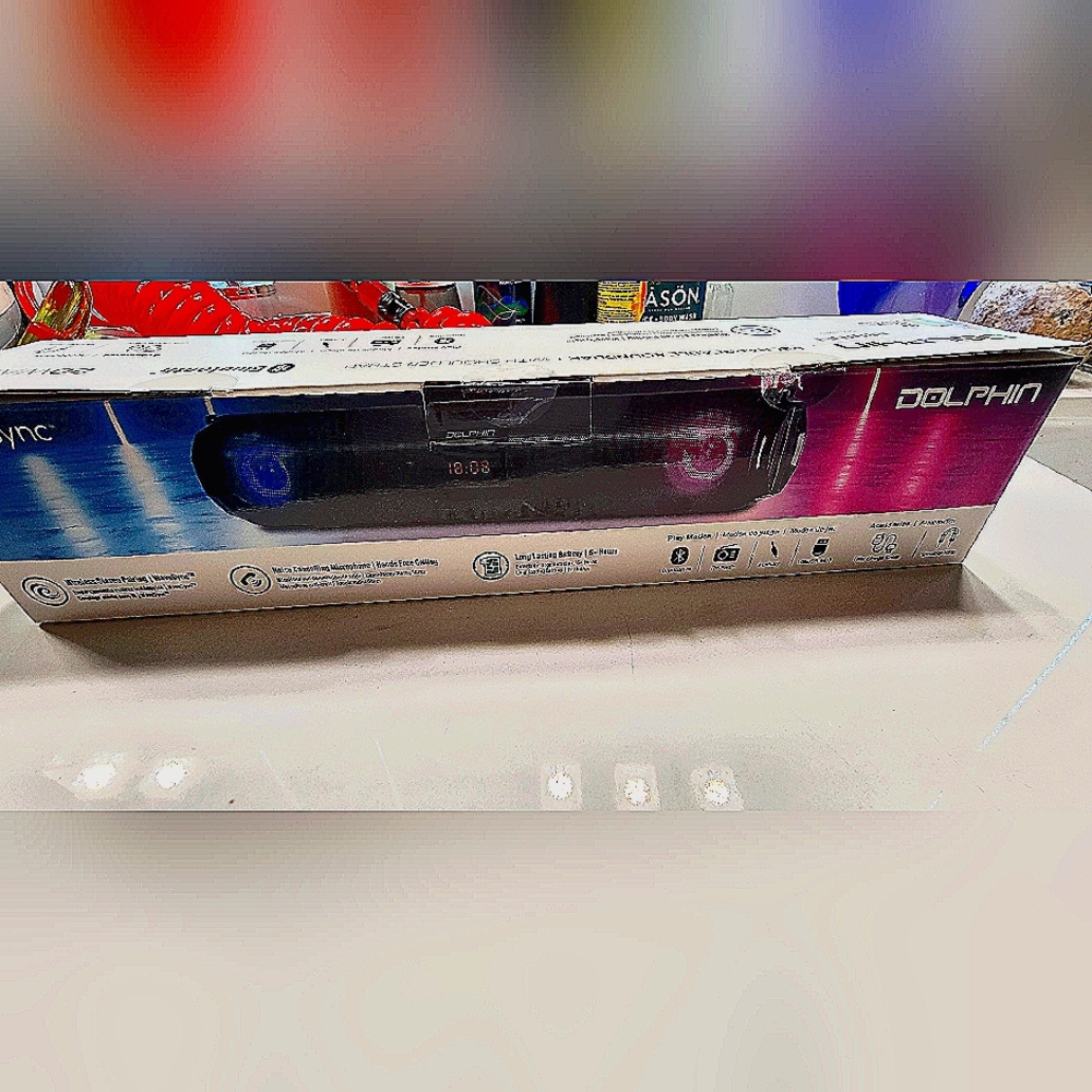 Dolphine portable Bluetooth soundboard speaker